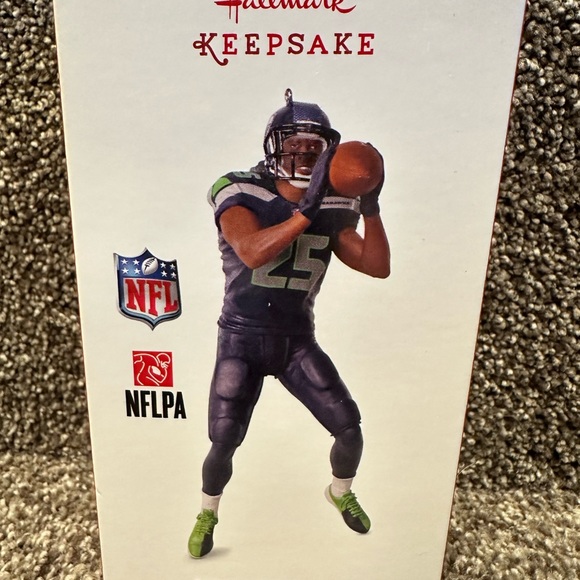 Hallmark Keepsake Richard Sherman Seattle Seahawks Or ament 2016 - Picture 2 of 4